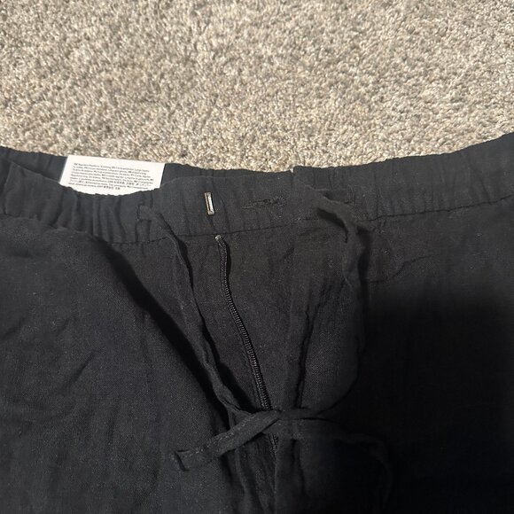 H&M Line Shorts (Large) NWT - Picture 4 of 6